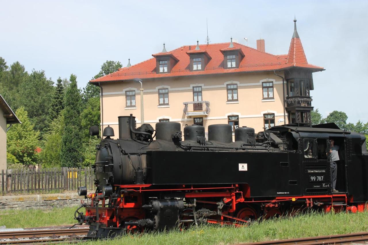 Hotel Bb Bahnhof Bertsdorf Olbersdorf Extérieur photo
