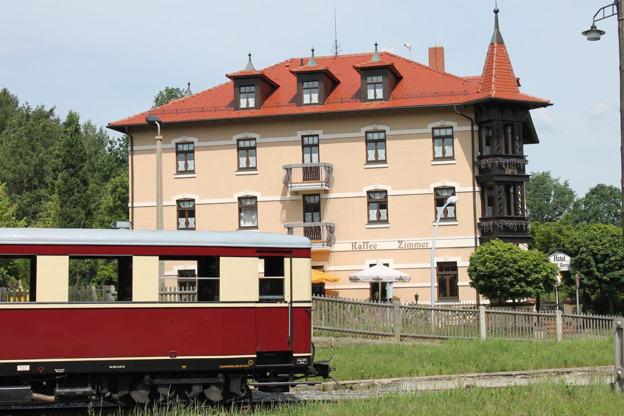 Hotel Bb Bahnhof Bertsdorf Olbersdorf Extérieur photo